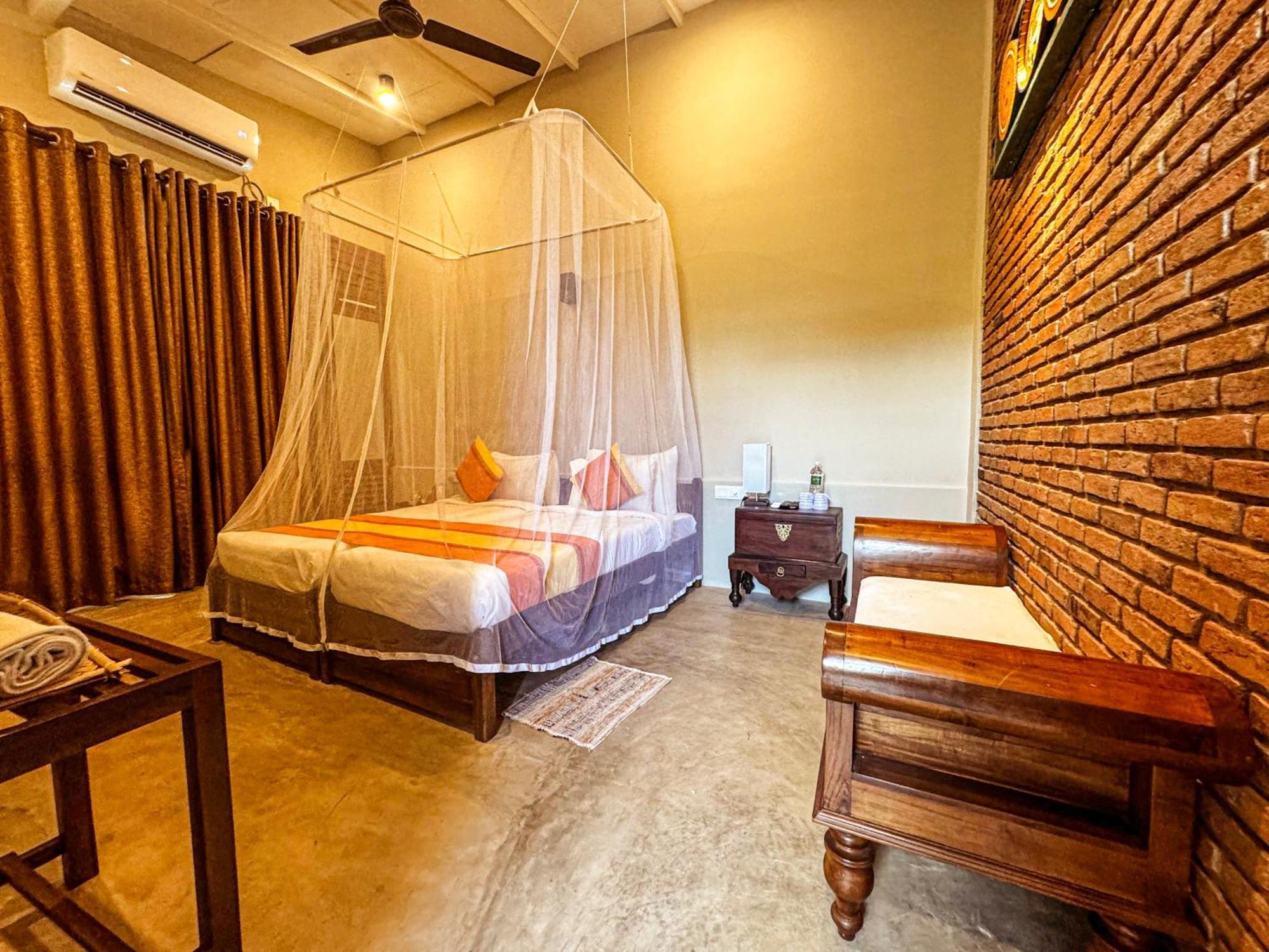 Ayur Ayur Resort & Ayurveda Retreat Negombo Exterior photo